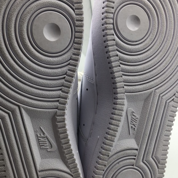 Men’s Nike AF1 ‘07 CW2288-111 USED Size 8.5 - Picture 12 of 16